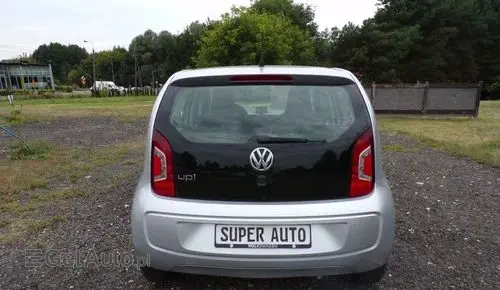 VOLKSWAGEN Up! 