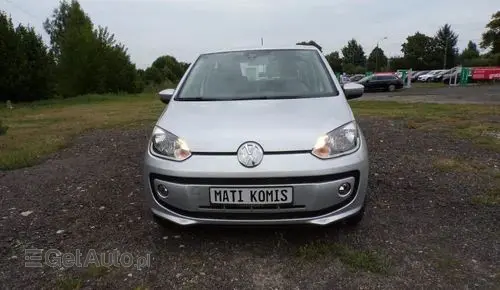VOLKSWAGEN Up! 