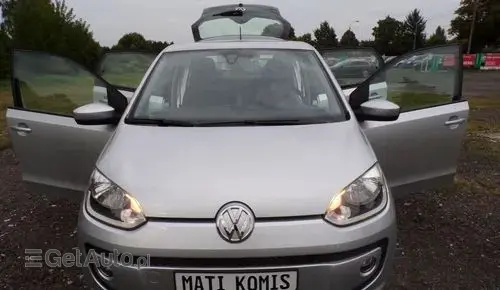 VOLKSWAGEN Up! 