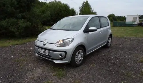 VOLKSWAGEN Up! 