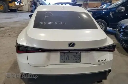 LEXUS IS 
