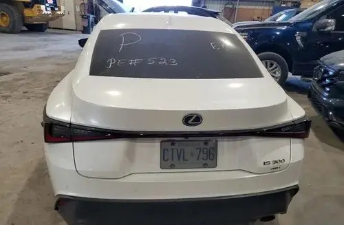 LEXUS IS 