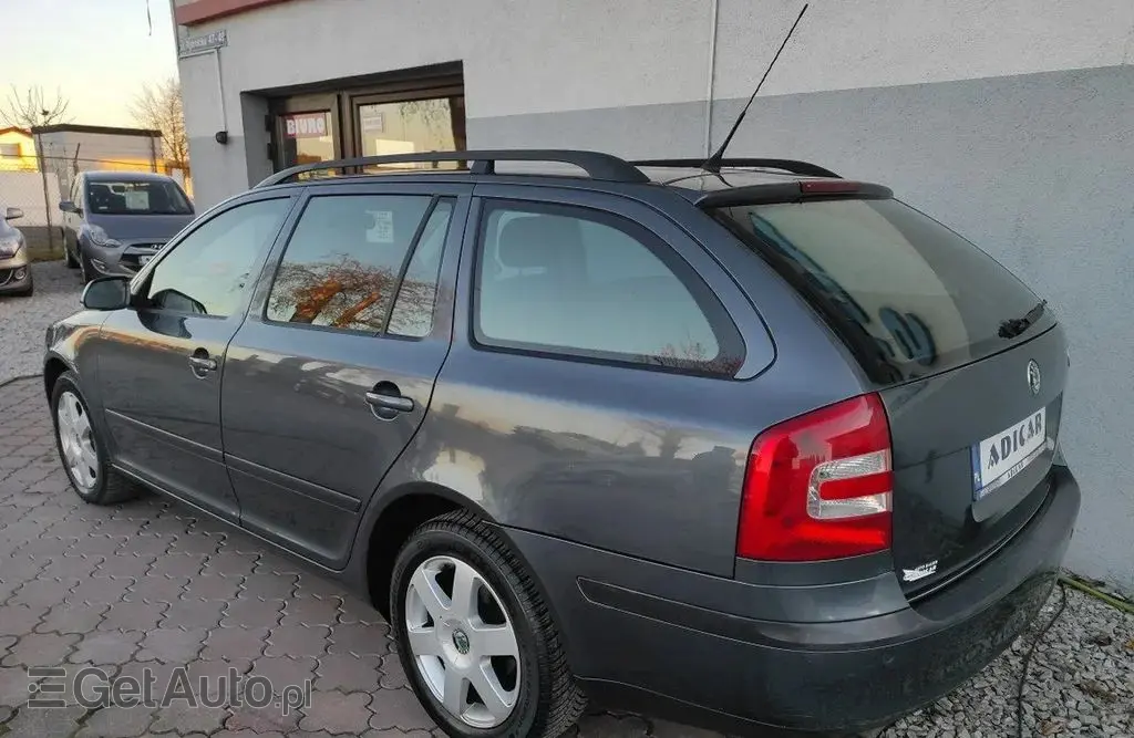 SKODA Octavia 