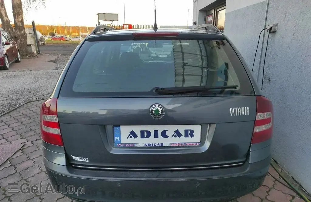 SKODA Octavia 