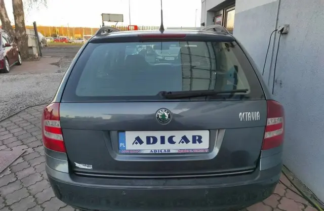 SKODA Octavia 