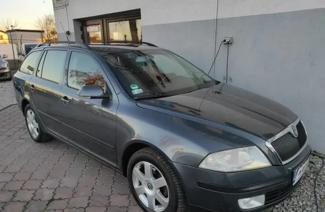 SKODA Octavia 