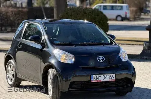 TOYOTA IQ 