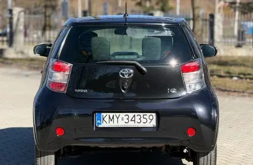 TOYOTA IQ 