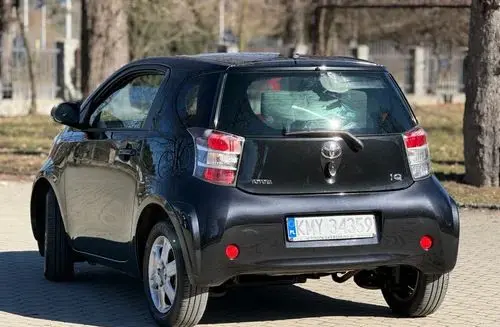 TOYOTA IQ 