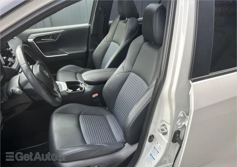 TOYOTA RAV4 2.5 Hybrid Selection 4x4