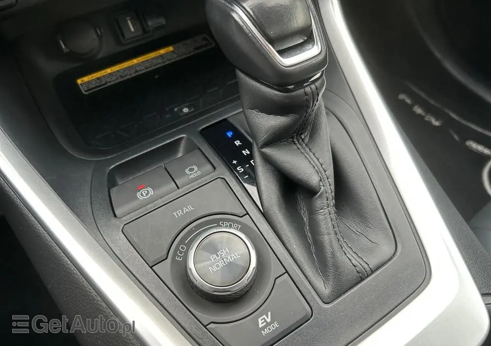 TOYOTA RAV4 2.5 Hybrid Selection 4x4