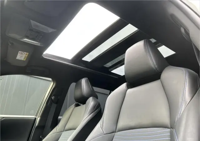 TOYOTA RAV4 2.5 Hybrid Selection 4x4