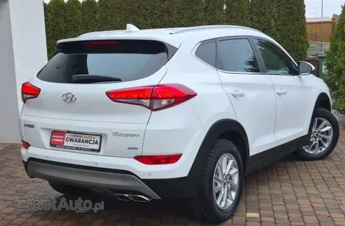 HYUNDAI Tucson 