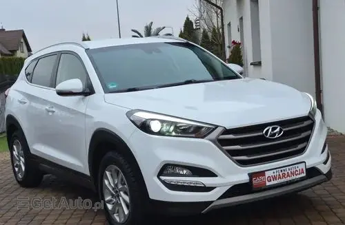 HYUNDAI Tucson 