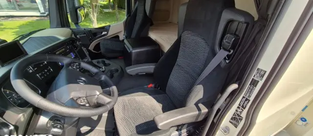 MERCEDES-BENZ Mercedes-Benz Actros 2540 