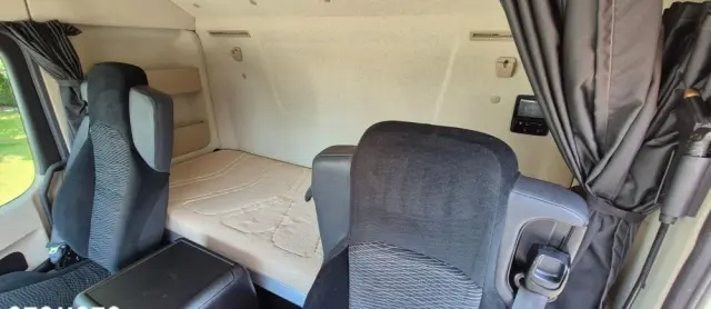 MERCEDES-BENZ Mercedes-Benz Actros 2540 