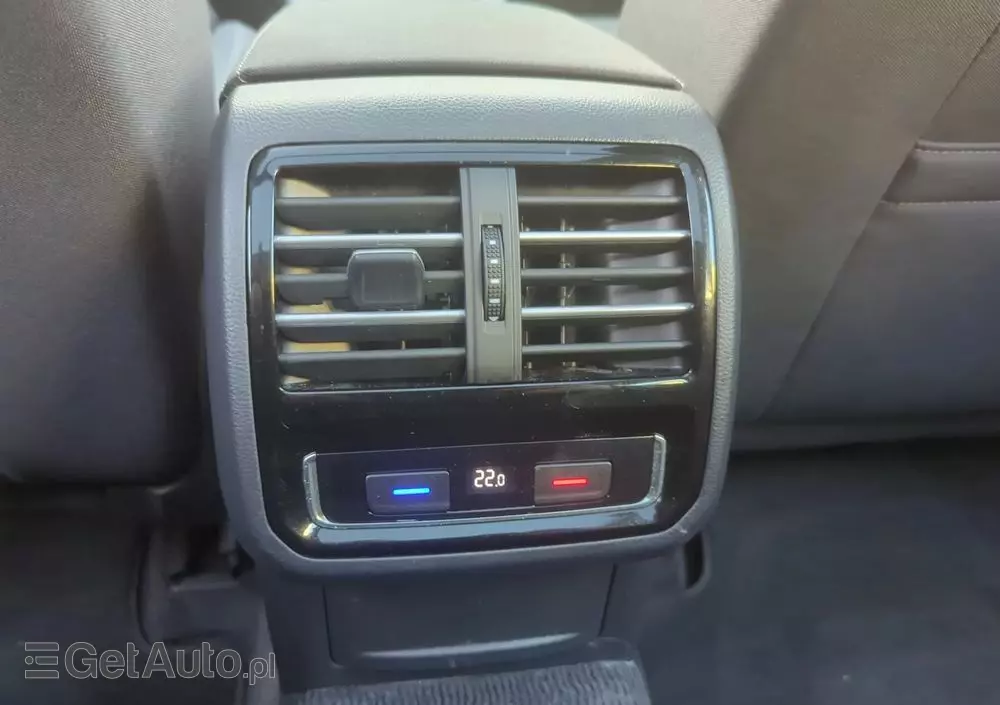 VOLKSWAGEN Passat 2.0 TDI SCR Highline