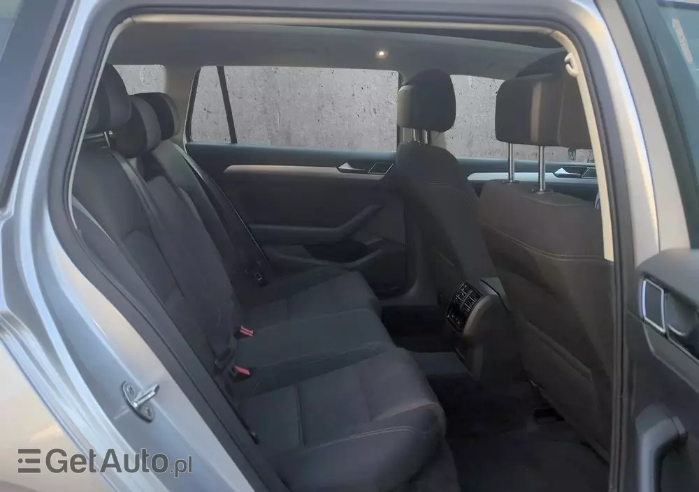 VOLKSWAGEN Passat 2.0 TDI SCR Highline