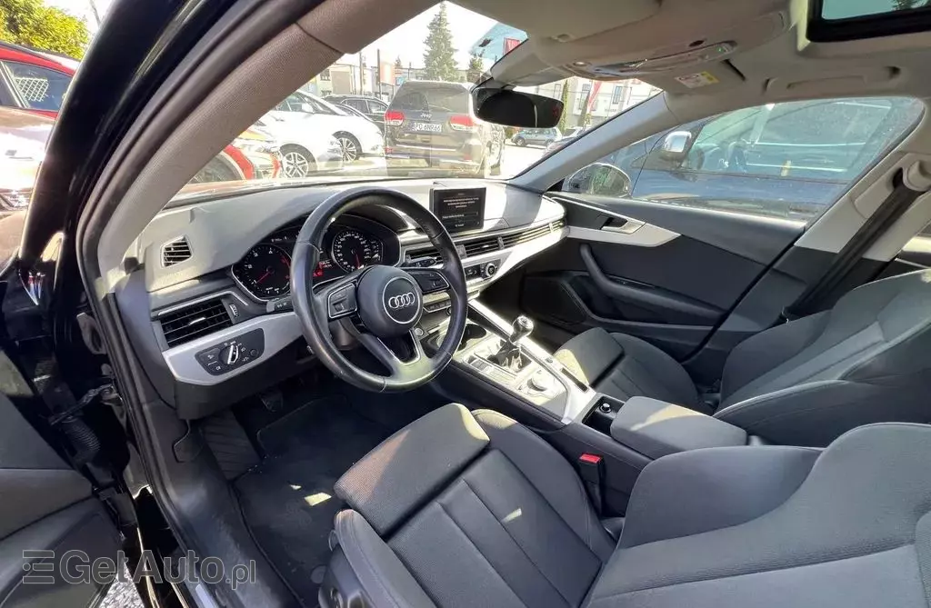 AUDI A4 