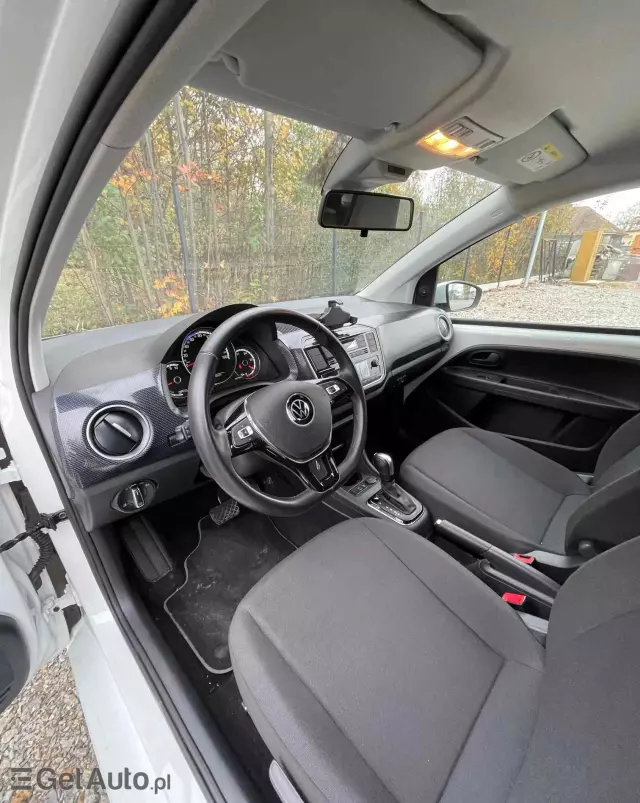 VOLKSWAGEN Up! E-up