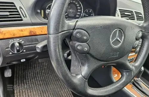 MERCEDES-BENZ Klasa E 