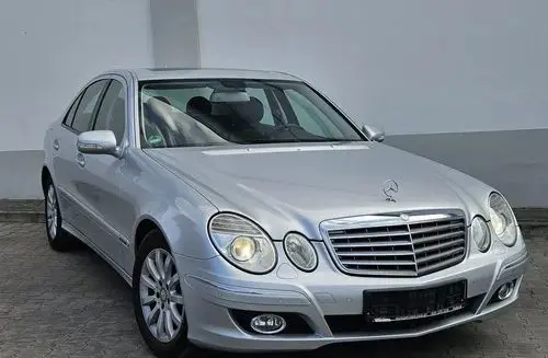 MERCEDES-BENZ Klasa E 