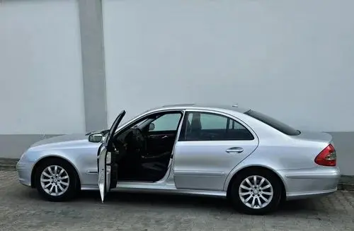 MERCEDES-BENZ Klasa E 