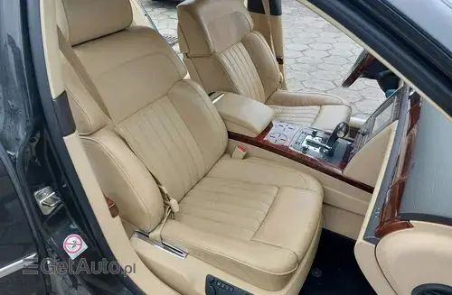 VOLKSWAGEN Phaeton 