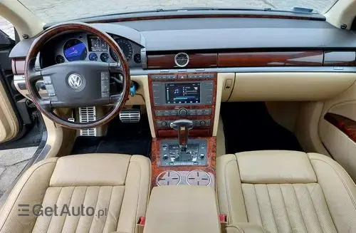 VOLKSWAGEN Phaeton 