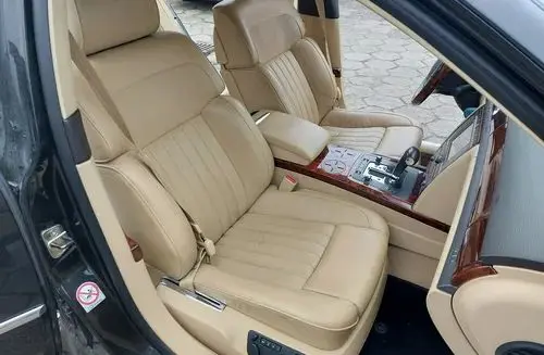 VOLKSWAGEN Phaeton 