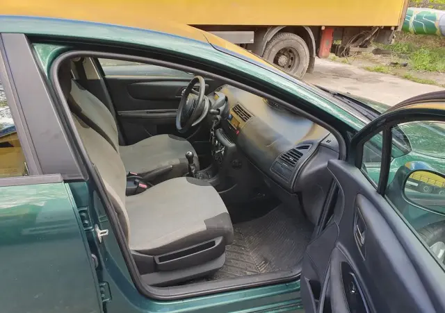 CITROËN C4 1.6 16V SX