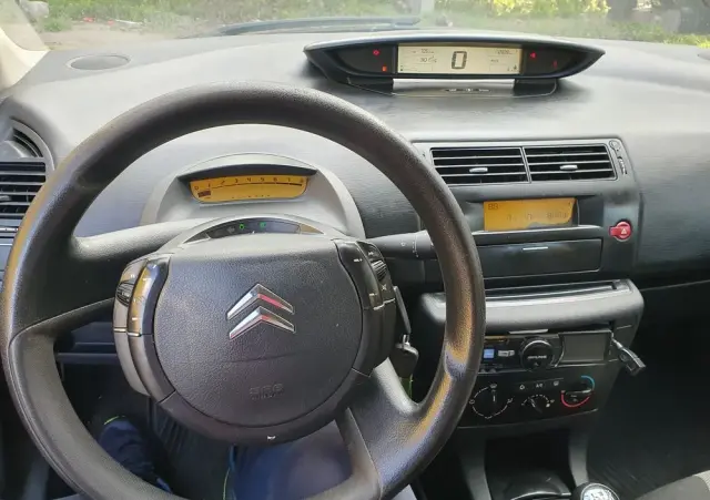 CITROËN C4 1.6 16V SX