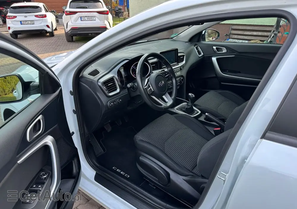 KIA Ceed 1.4 L Business Line Plus