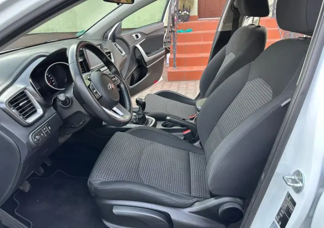 KIA Ceed 1.4 L Business Line Plus