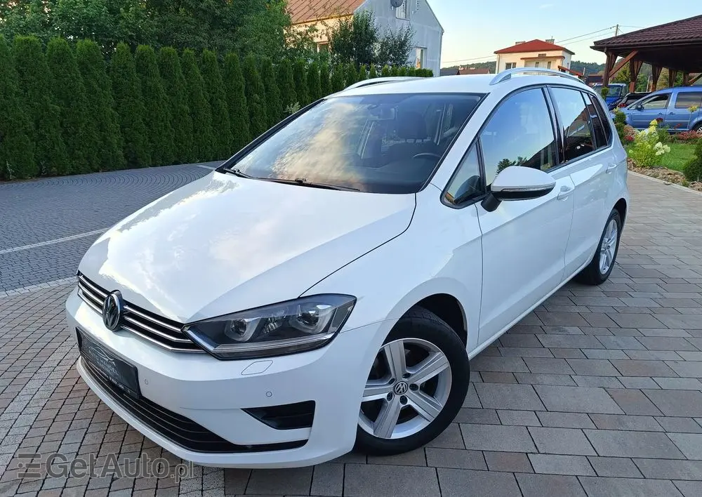 VOLKSWAGEN Golf Sportsvan 2.0 TDI (BlueMotion Technology) Sound