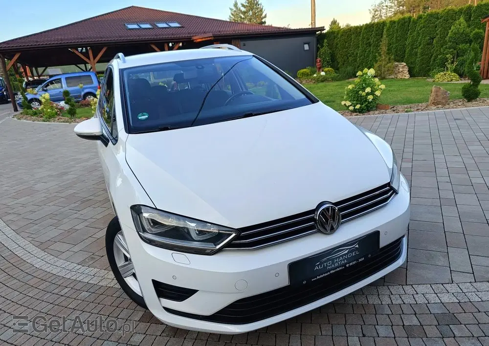 VOLKSWAGEN Golf Sportsvan 2.0 TDI (BlueMotion Technology) Sound