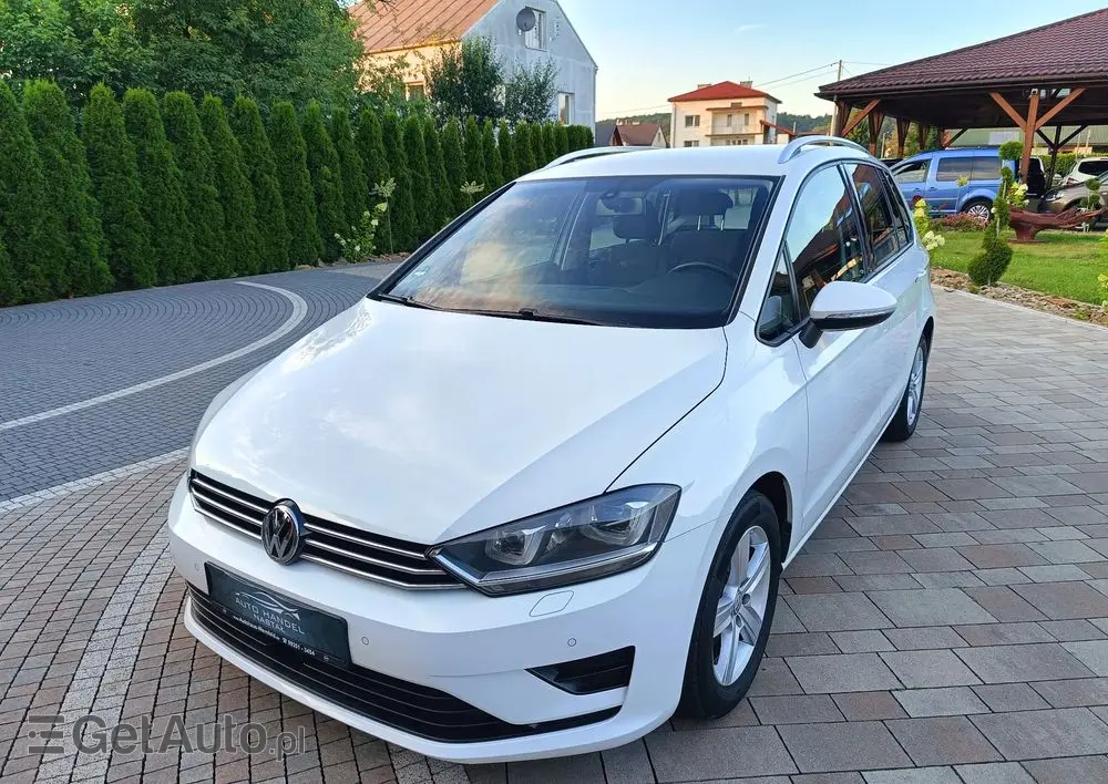 VOLKSWAGEN Golf Sportsvan 2.0 TDI (BlueMotion Technology) Sound