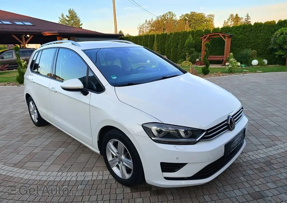 VOLKSWAGEN Golf Sportsvan 2.0 TDI (BlueMotion Technology) Sound
