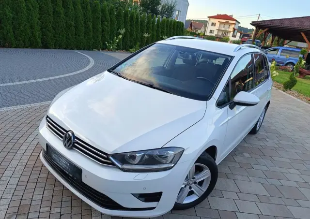 VOLKSWAGEN Golf Sportsvan 2.0 TDI (BlueMotion Technology) Sound