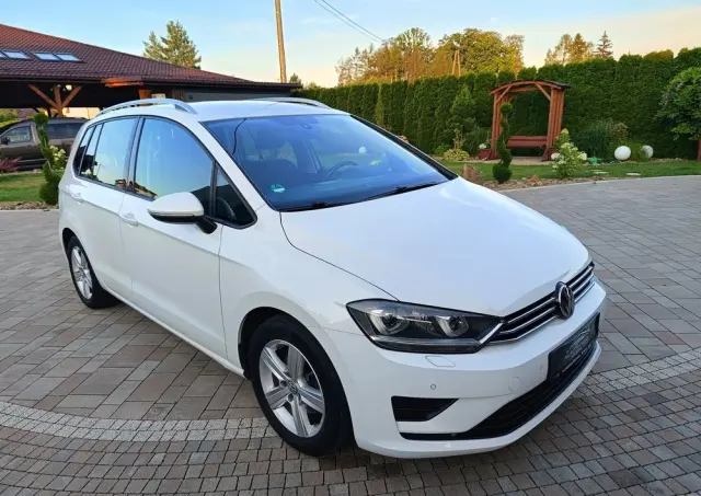 VOLKSWAGEN Golf Sportsvan 2.0 TDI (BlueMotion Technology) Sound