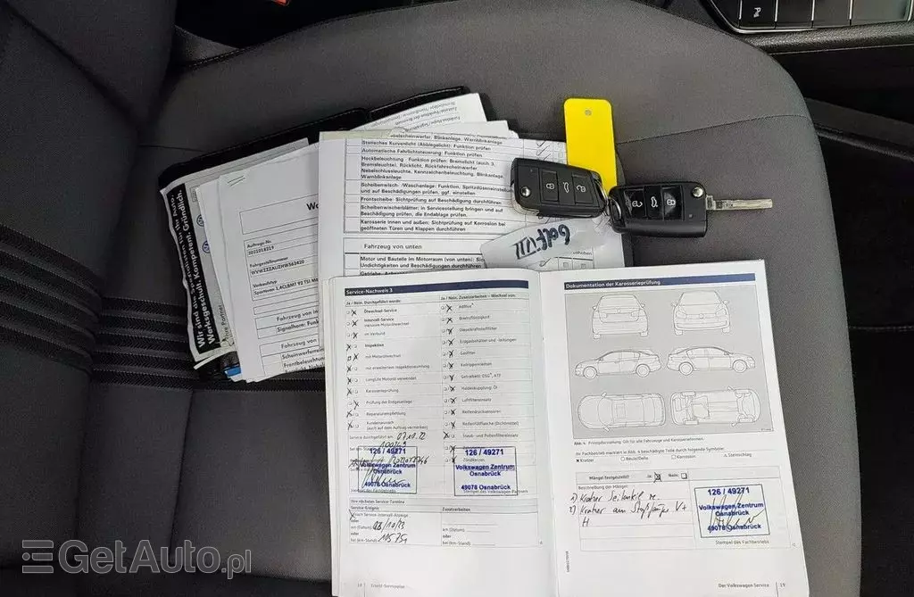 VOLKSWAGEN Golf Sportsvan 