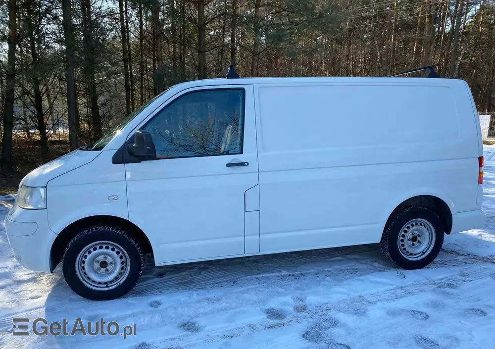 VOLKSWAGEN Transporter T5 