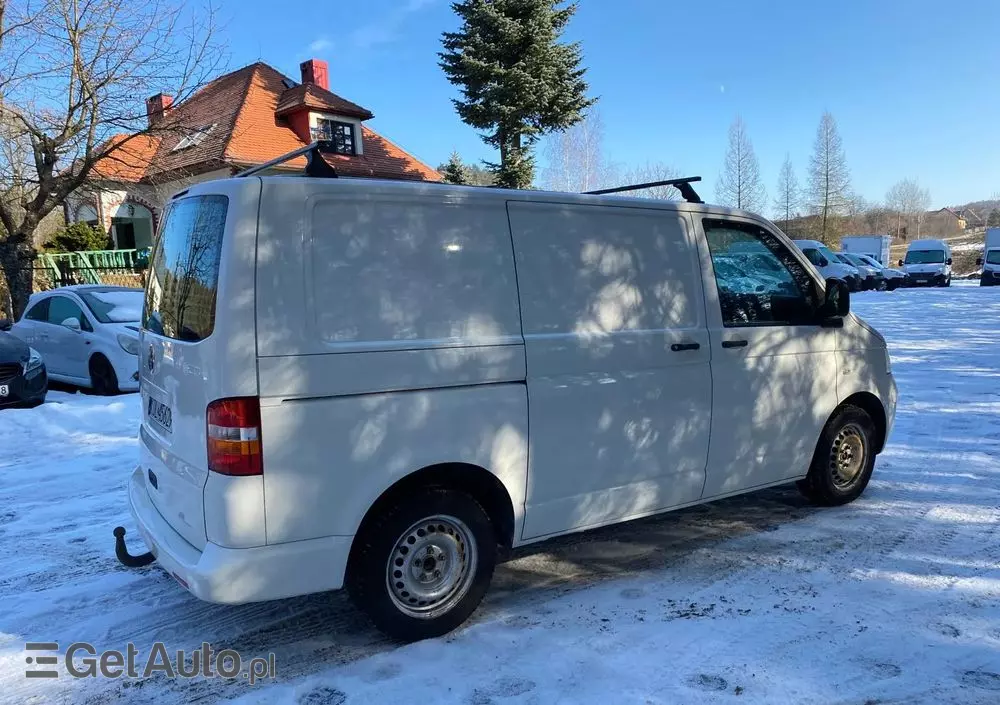 VOLKSWAGEN Transporter T5 