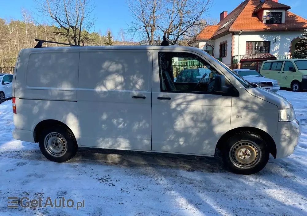 VOLKSWAGEN Transporter T5 