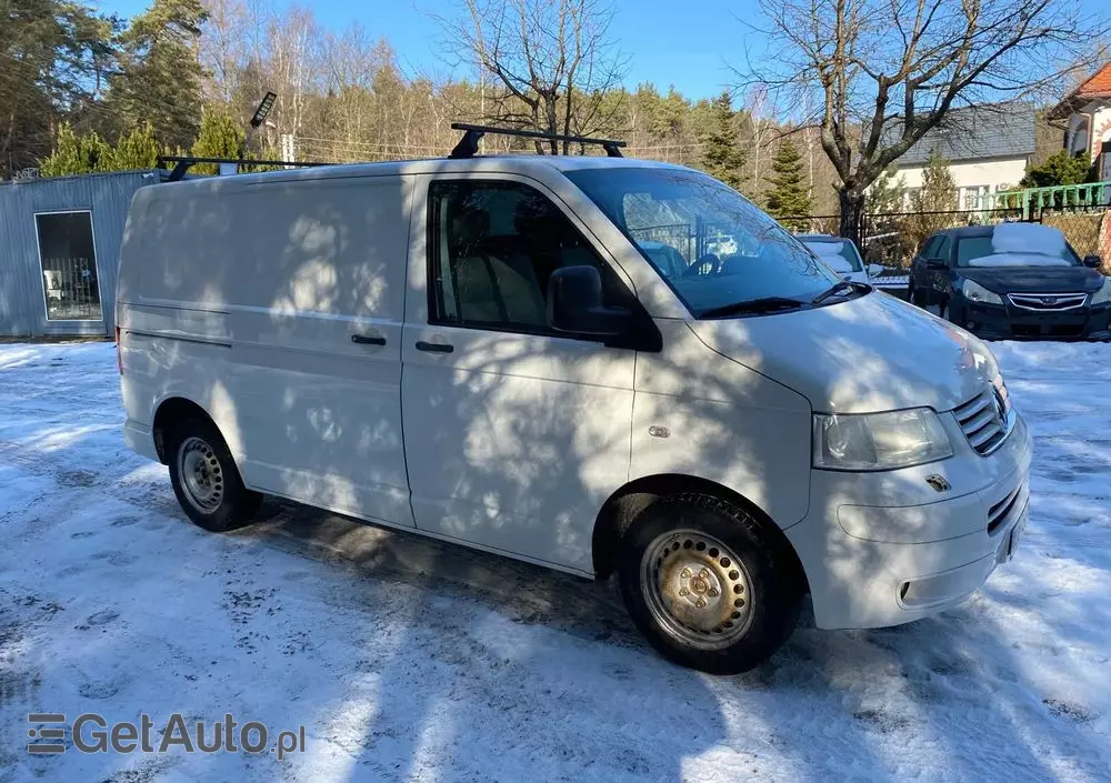 VOLKSWAGEN Transporter T5 