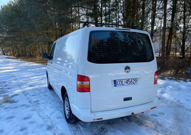 VOLKSWAGEN Transporter T5 