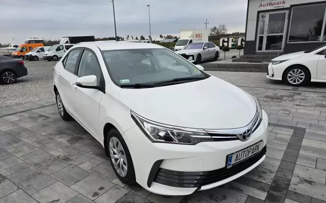 TOYOTA Corolla 1.4 D-4D (90 KM)