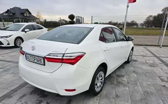 TOYOTA Corolla 1.4 D-4D (90 KM)