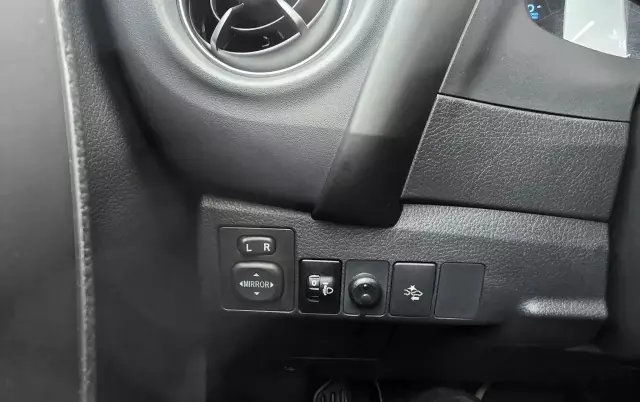 TOYOTA Corolla 1.4 D-4D (90 KM)