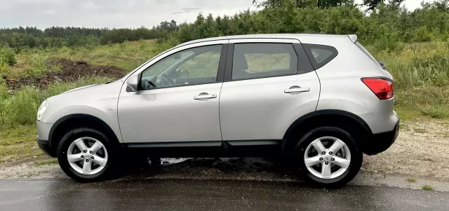 NISSAN Qashqai Acenta 4x4